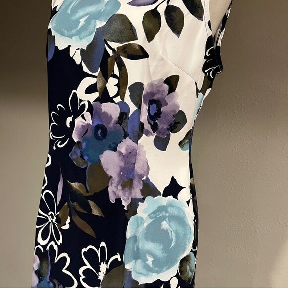 U-neck Floral Sleeveless fitted Dress size 12P - Picture 4 of 11